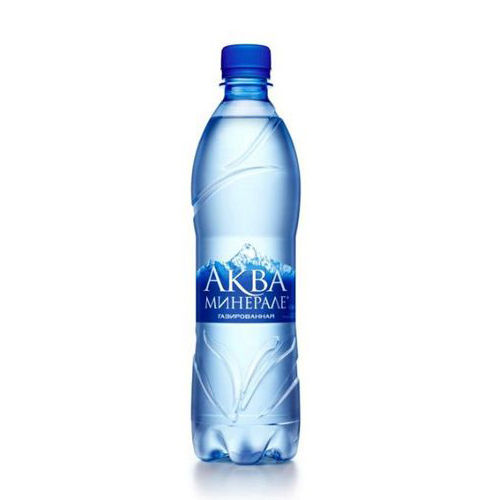 Aqua minerale carbonated water